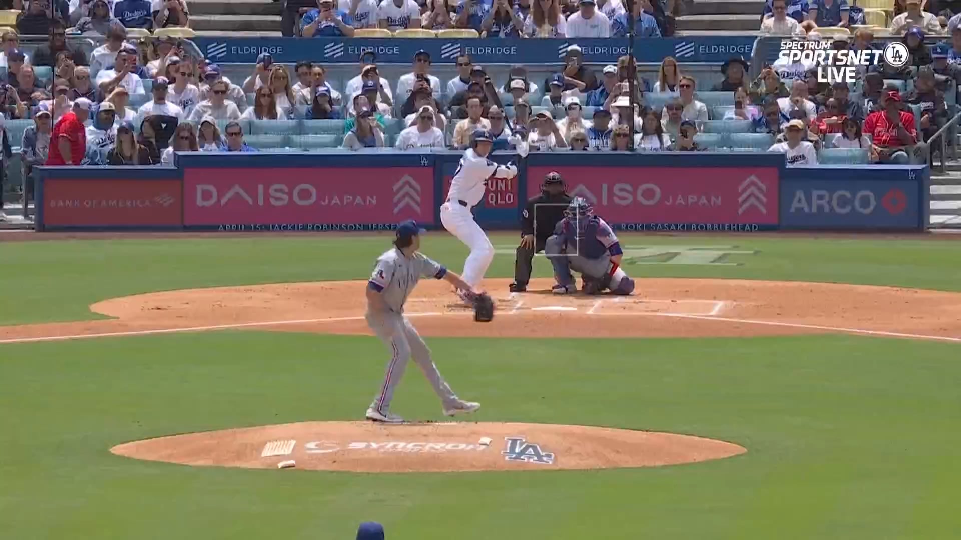 大谷翔平がジェイコブ・デグロムの初球を完璧に捉えホームラン！衝撃の一撃にファン熱狂（海外の反応）