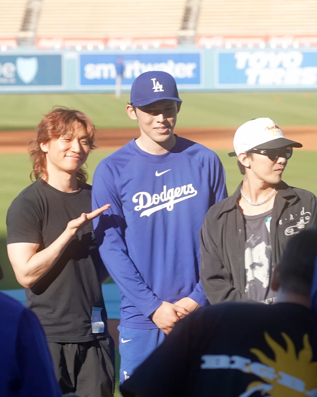 BIGBANGのD-LITEとG-DRAGONが試合前に佐々木朗希と対面（海外の反応）