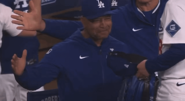 山本由伸が8回まで無安打投球!大谷翔平もベンチで大興奮(海外の反応)