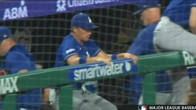 大谷翔平の右肘に接触したアレックス・コールにドジャースファンが戦慄(海外の反応)