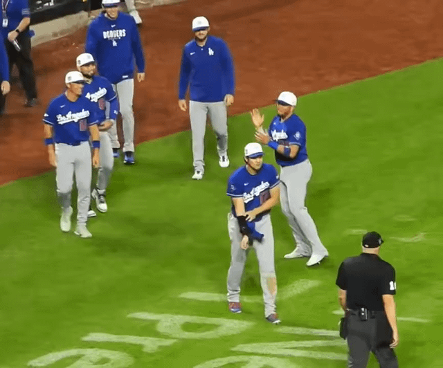 大谷翔平を危険から守るミゲル・ロハスの反応が話題に(海外の反応)