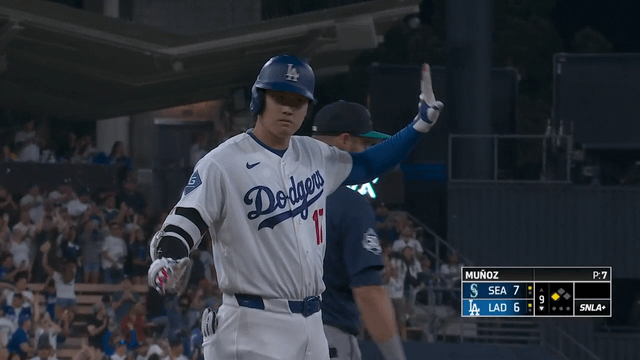 大谷翔平が9回裏に反撃の適時二塁打！ドジャースの勝率を劇的に引き上げる（海外の反応）