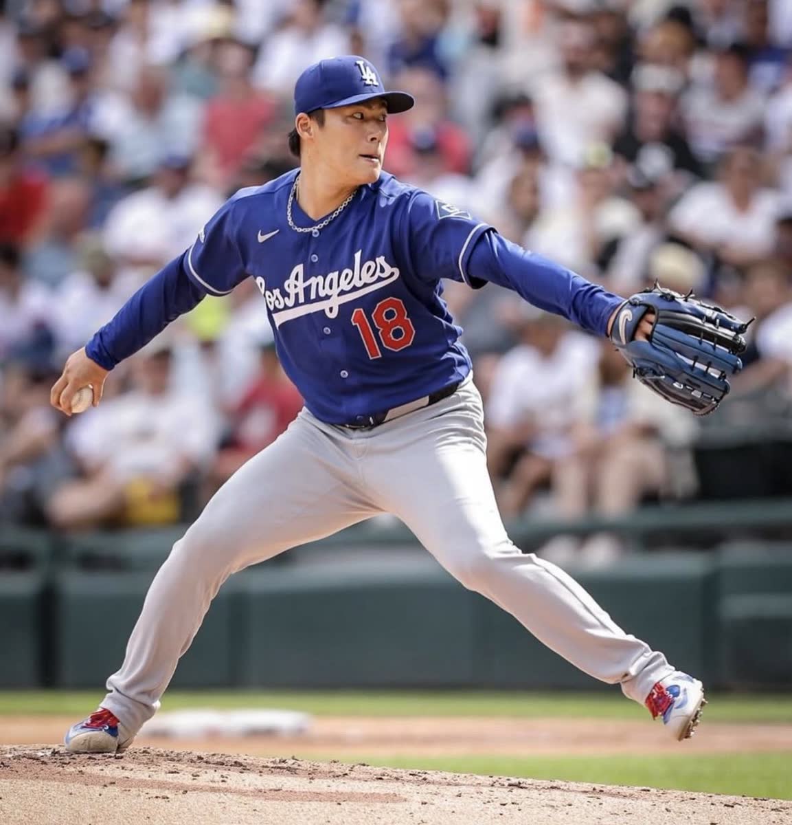 山本由伸が敵地第3戦に先発！セールとの投げ合いに打線沈黙のドジャースファンも期待寄せる（海外の反応）